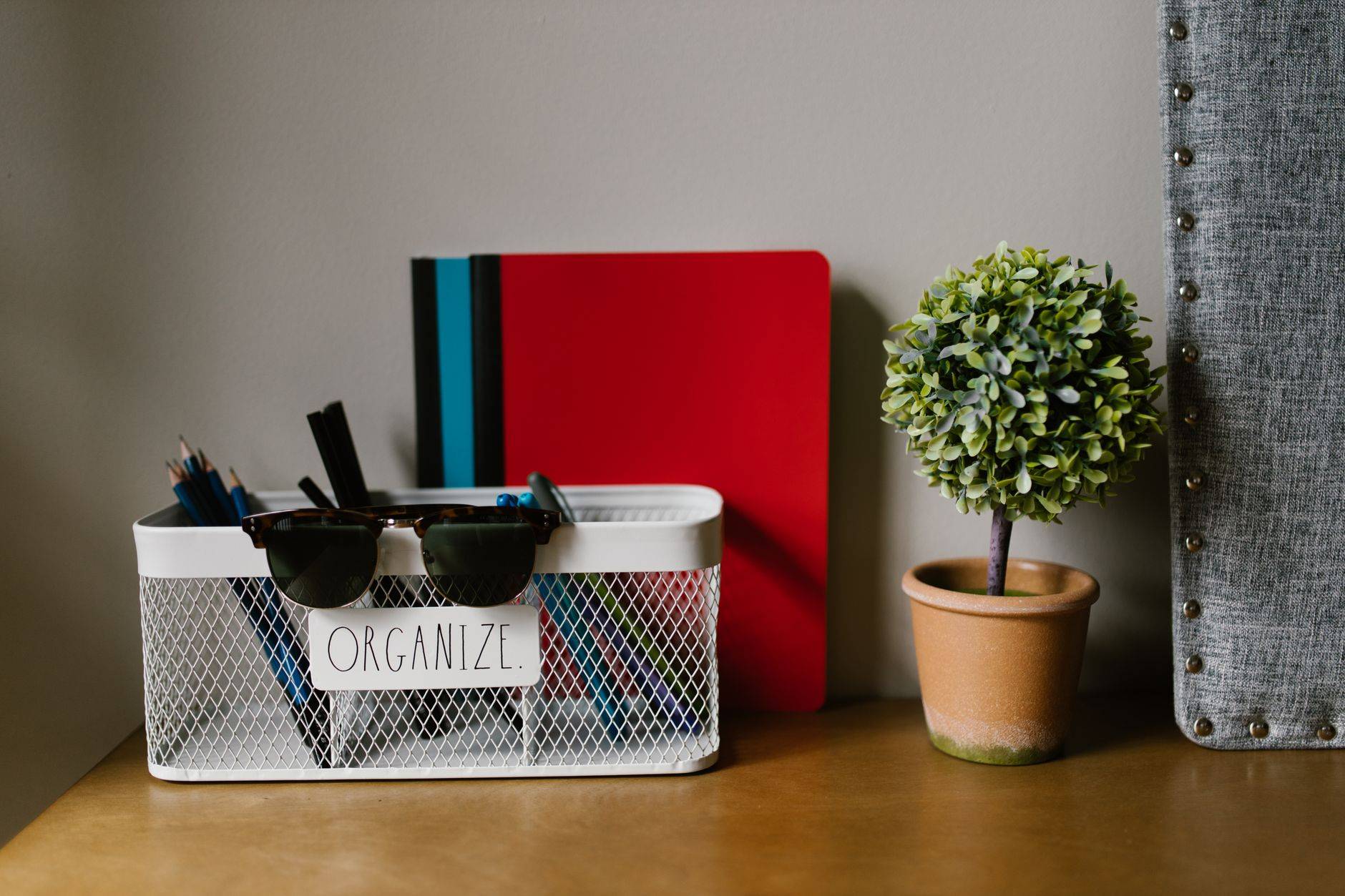 10-Minute Cleaning Routine for Busy Working Moms
